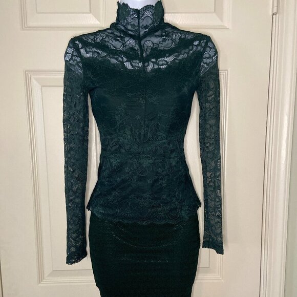 bebe Dresses & Skirts - Bebe Green Lace Long Sleeve Top and Skirt Size XXS New